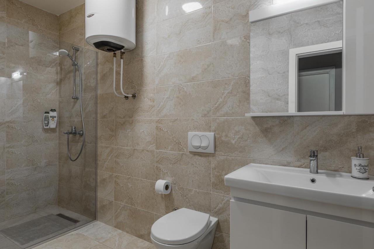 Bleri Apartment, 2 Bedroom, Free Parking Priştine Dış mekan fotoğraf