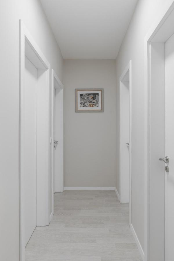 Bleri Apartment, 2 Bedroom, Free Parking Priştine Dış mekan fotoğraf